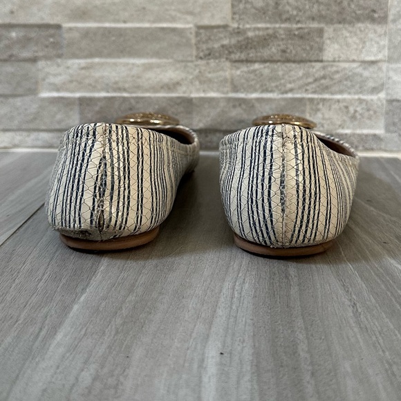 Tory Burch Snake Embossed Ballet Flats- Blue Cream Gold Hardware- Size 5.5 Women - Picture 6 of 11